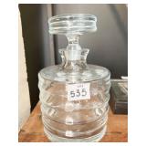 DECANTER 9.5H 5D CLEAR SQUIRREL DESIGN