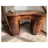 MAHOGANY KIDNEY SHAPE DESK 30" H X 46" W X 21" D