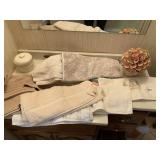 HAND TOWELS ROYAL VELVET COVERED BOX, FLOWERS