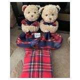 PENDLETON AND GUND BEAR