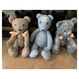 THREE CUTE BEARS