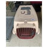 DOG CAGE HARD SHELL.