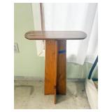 MID CENTURY MODERN STAND; 31" X 18"