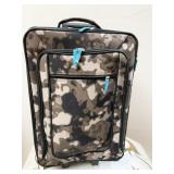EMBARK SUITCASE 22" H