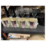 ETCHED WINE GLASSES, PLASTIC GLASSES, BUNT PAN