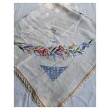 EMBROIDERED TABLE COVER MULTICOLOR FLOWERS IN