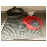 BENTGO FOOD CONTAINER, STRAINERS, JELLO MOLD,