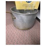 LARGE POT, WINE GLASSES