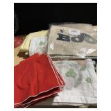 TABLECLOTH, PLACEMATS, HALLOWEEN PLACE MATS