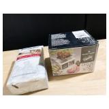 DELUXE DIET SCALE, VANITY FAIR HAND TOWELS