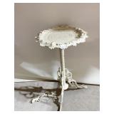 CAST IRON BIRD BATH, 1 LEG NEEDS REPAIRED