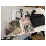 GLOVES, COMPUTER COMPONENTS