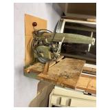 DEWALT SAW