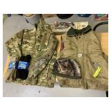 HUNTING ZIPPER FRONT AND VEST WITH NEW SOCKS AND