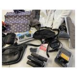GLOVES, UNIVERSAL GPS ACCESSORIES POWER ADAPTER,