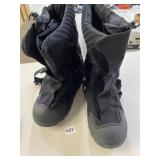 NEOS SZ. LARGE BOOTS