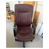 BLACK HIGH-BACK-OFFICE CHAIR