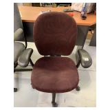 BURGUNDY OFFICE CHAIR