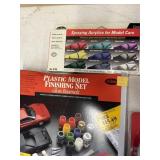 PLASTIC MODEL FINISHING SET, SPRAYING ACRYLICS