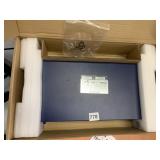 NETGEAR 4 GIGABYTE UPLINK PORTS INBOX NEW