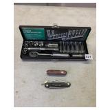 3/8 INCH DRIVE SET SOCKET AND TWO POCKET KNIVES