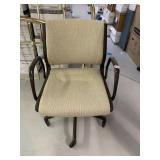 ROLLING OFFICE CHAIR