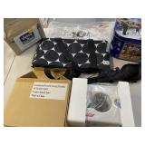 PORTABLE SEWING MACHINE, BLACK AND WHITE TRAVEL