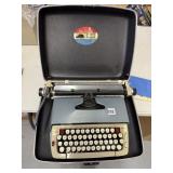 SCM TYPEWRITER IN CASE