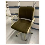 5 WHEEL OFFICE CHAIR