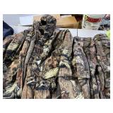 CAMO JACKET AND PANTS LARGE JACKET, 2 LARGE