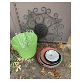 PLASTIC PLANTER, WALL Dï¿½COR