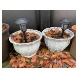 PLASTIC PLANTERS WITH SOLAR LIGHTS