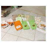 KITCHEN TOWELS