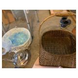 BASKETS,. TEA POT