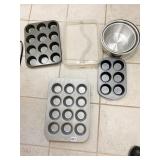MUFFIN PANS, CAKE PANS