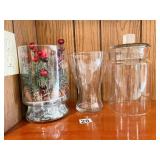 ARRANGEMENT IN VASE, VASES