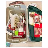 GIFT WRAP, CARDS AND STORAGE TOTE