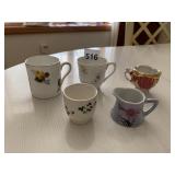 MINI TEACUPS AND PITCHER INCLUDING MARRIGALINE