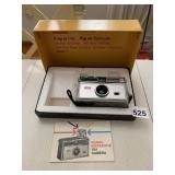 KODAK INSTAMATIC 104 CAMERA IN OB