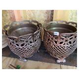 CAST PLANTER HOLDERS WITH PLANTERS