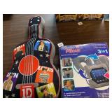 GOGO 3 IN 1 PILLOW NIB & ONE DIRECTION GUITAR