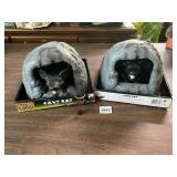 2 DECORATIVE MOVING CAVE RATS BATTERY OPERATED