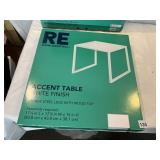 ROOM ESSENTIALS WHITE ACCENT TABLE NIB