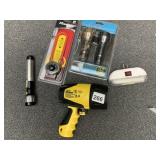 MASTER LOCK, 32 LED LIGHT, BATTERY OP LIGHT