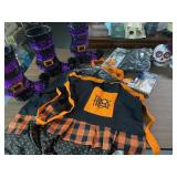 MISC HALLOWEEN Dï¿½COR AND APRON, TREAT BAGS