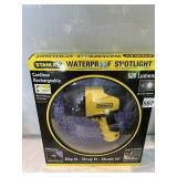 STANLEY WATERPROOF SPOT LIGHT NIB