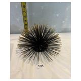 THRESHOLD SPIKY FIGURINE