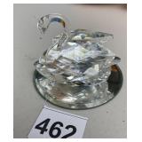 CRYSTAL SWAN ON MIRRORED DISPLAY PIECE