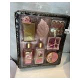 AROMATHERAPY BATH SET PINK NIB
