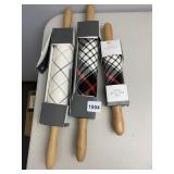 THRESHOLD ROLLING PINS NIB